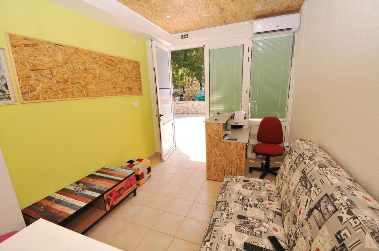 Oasis Hostel スプリト エクステリア 写真