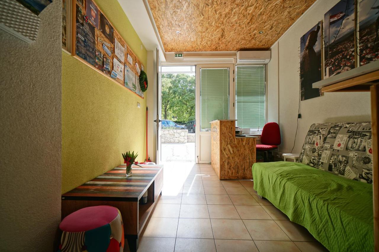 Oasis Hostel スプリト エクステリア 写真