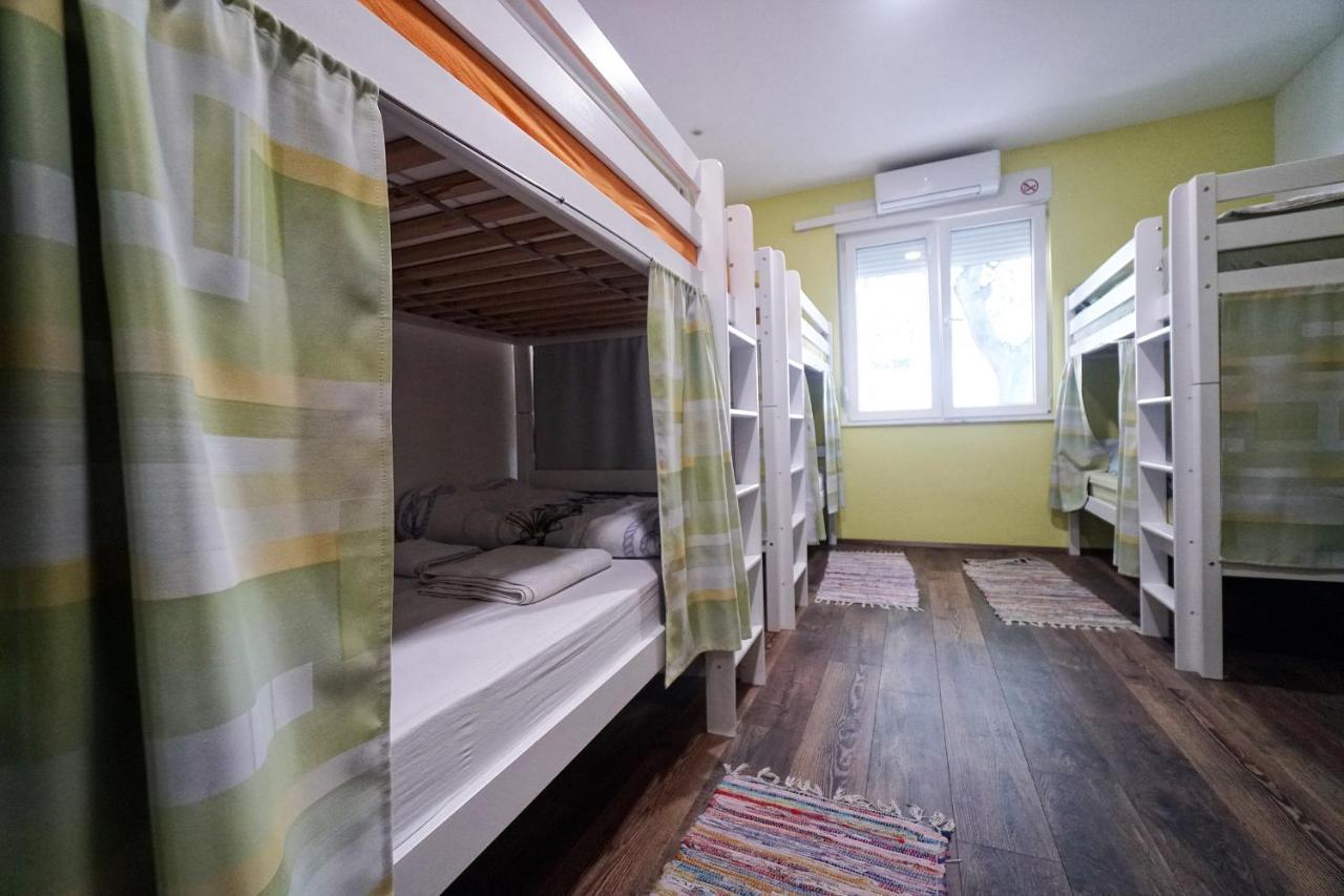 Oasis Hostel スプリト エクステリア 写真